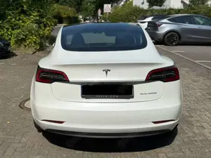 Tesla Model 3 LR AWD | EAP | 20.500 km | 1. Hand | Top Zustand Bild 3