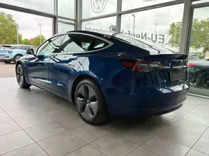 Tesla Model 3 Standard Range Plus RWD Bild 4