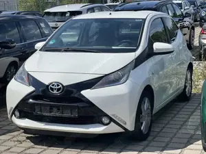 Toyota Aygo x-play touch Bild 3