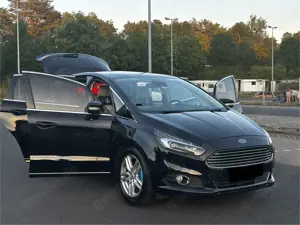 Ford S-Max Titanium