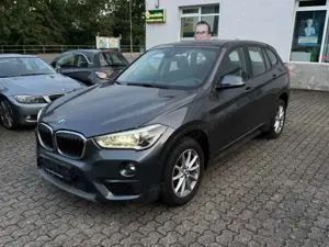 BMW X1 sDrive 18i Automatik LED Sportsitze M Lenkrad