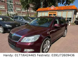 Skoda Octavia 1.6 TDI DSG Combi KLIMA/NAVI/PDC/ALU´S