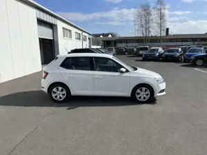 Skoda Fabia 1.0 TSI Ambition 87€ m. 20% Anzahlung DAB Navi K Bild 5