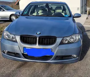 BMW 325 325i Aut. E90