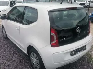 Volkswagen up! Klima 1. Hand 69tkm Bild 2