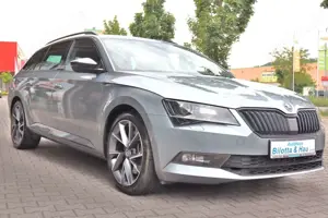 Skoda Superb Combi 2.0 SportLine 4x4 DSG *Xenon+AHK Bild 2