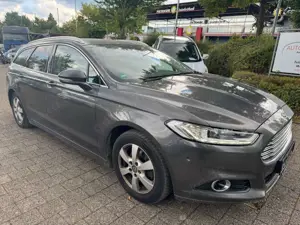 Ford Mondeo Turnier Titanium *LEDER*NAVI*AHK*SHZ*LED