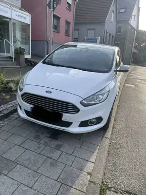 Ford S-Max 2.0 TDCi Titanium