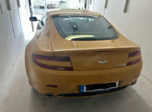 Aston Martin V8 V8 Vantage