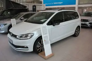 Volkswagen Touran Highline 1.5 TSI DSG Navi,Pano,LED,AHK