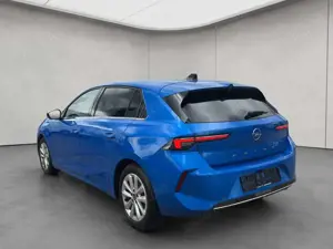 Opel Astra 1.2 Turbo Elegance Bild 3