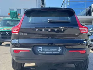 Volvo XC40 D3*Kinetic*Navi*Rückfahrkamera*PDC*Metallic Bild 4