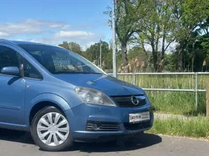 Opel Zafira B Edition