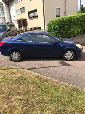 Opel Astra OPEL ASTRA 1.8 TWIN TOP AUTOMATIC. 05/2027  1.HAND