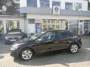 Volkswagen Golf VIII Lim. Life 2,0 TDI 6 GANG