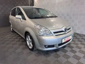 Toyota Corolla Verso 2.2 D-CAT*7.SITZER*TEMP-KLIMA.A-LM