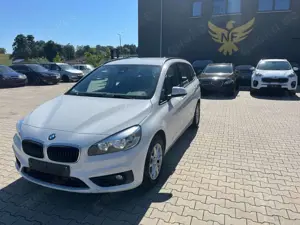 BMW 218 218 i Advantage Gran Tourer,Navi,AHK,SHZ,1.Hand