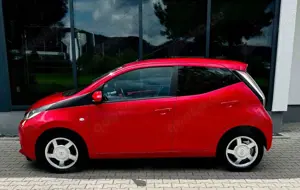 Toyota Others Aygo X AUTOMATIK*WENIG KM*KLIMA*KAM*SHZ*TEL*LED Bild 4