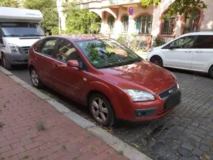 Ford Focus Focus 2.0 16V Titanium Bild 2