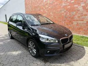 BMW 220 GranTourer 220D-7.SITZER-AHK-LED-KAMERA-PANO-ALU