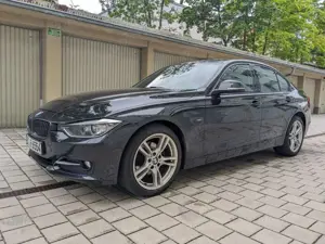 BMW 320 d Vollausstattung 8-fach bereift