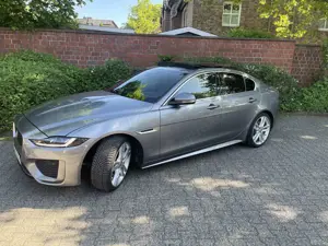 Jaguar XE 2.0d i4 R-Dynamic SE 180cv auto