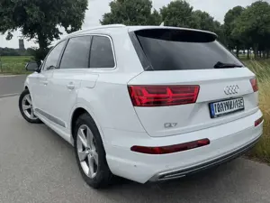 Audi Q7 3.0 TDI e-tron 4WD BO Voll gepfl NP>120k Bild 2