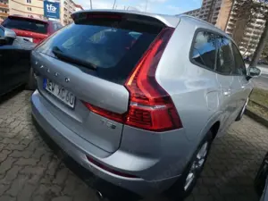 Volvo XC60 T8 Twin Engine AWD Momentum Klima Navi Leder Bild 5
