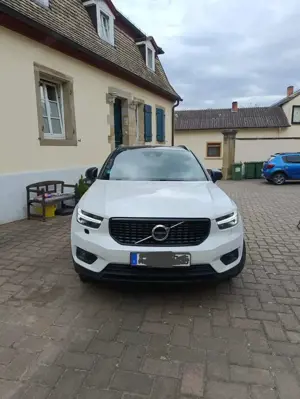 Volvo XC40 D4 AWD Geartronic R-Design