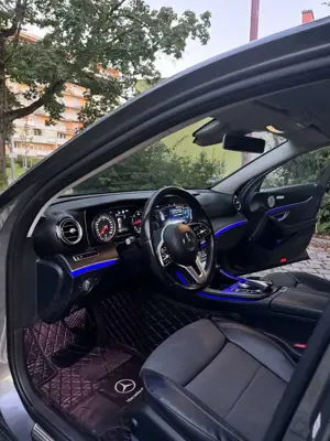 Mercedes-Benz E 220 d 9G-TRONIC Bild 4