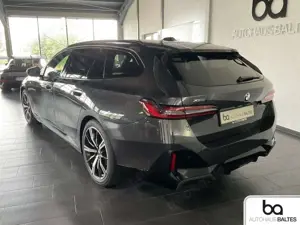 BMW 540 540d xDrive Touring M Sport Pro 20"/Pano/ACC/AHK Bild 4