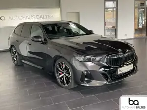 BMW 540 540d xDrive Touring M Sport Pro 20"/Pano/ACC/AHK Bild 5
