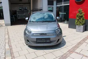 Fiat 500e Action Bild 2
