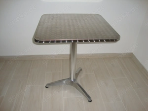 Tisch für Außen- und Innenbereich