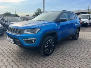 Jeep Compass Trailhawk 4WD Automatik Bild 2