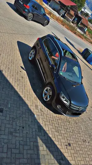 Volkswagen Tiguan 2.0 TDI DPF 4Motion BlueMotion Techn. DSG Exclusiv