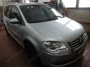 Volkswagen Touran Highline Bild 2