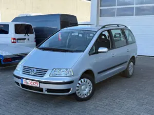 Volkswagen Sharan 1.9 TDI Aut. Klima | AHK | TÜV 01/2027 Bild 2