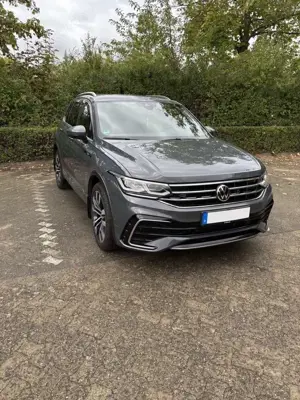 Volkswagen Tiguan R-Line 4Motion Bild 2