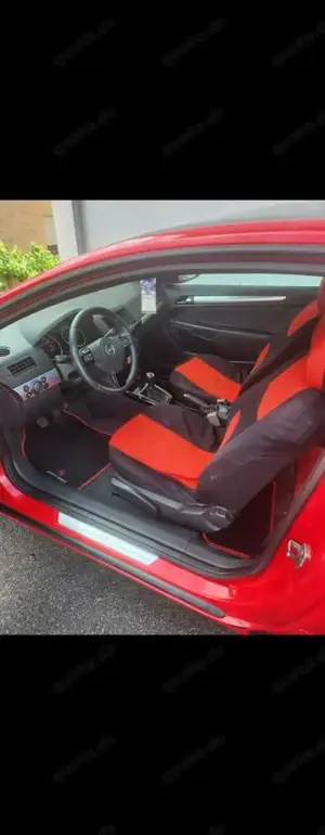 Opel Astra Astra GTC 1.6 Innovation Bild 1