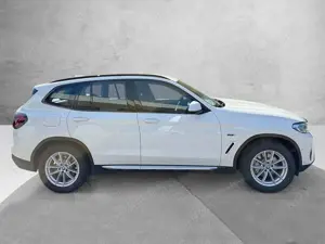 BMW X3 xDrive30e Bild 3