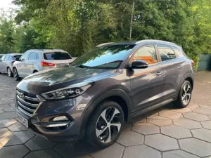 Hyundai TUCSON Premium 4WD-Automatik-LED-Navi-Kamera