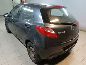 Mazda 2 Lim. 1.3 Impuls Bild 3