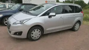 Peugeot 5008 5008 BlueHDI 120Allure+HEAD UP+PANO+PDC+7 SITZE