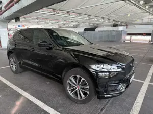 Jaguar F-Pace 30d AWD R-Sport Bild 5