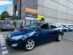 Opel Astra J Design Edition / 1 Jahr Garantie Incl.