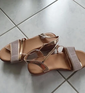 Sommerschuhe braun gold