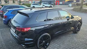 Volkswagen Touareg 2x R-Line  4Motion Black Style V8 Bild 2