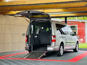 Volkswagen Caddy Behindertengerecht-Rampe
