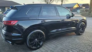 Volkswagen Touareg 2x R-Line  4Motion Black Style V8 Bild 5